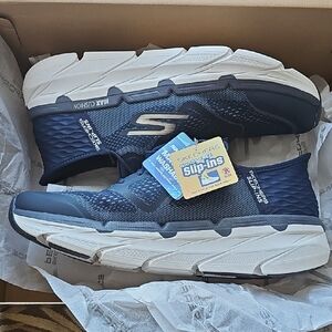 Skechers Navy and White Mens Max Cushioning Slip In Shoes